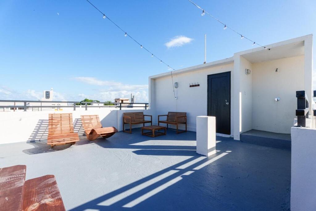 Sunny Escape Pool Apartment San Juan Exterior photo